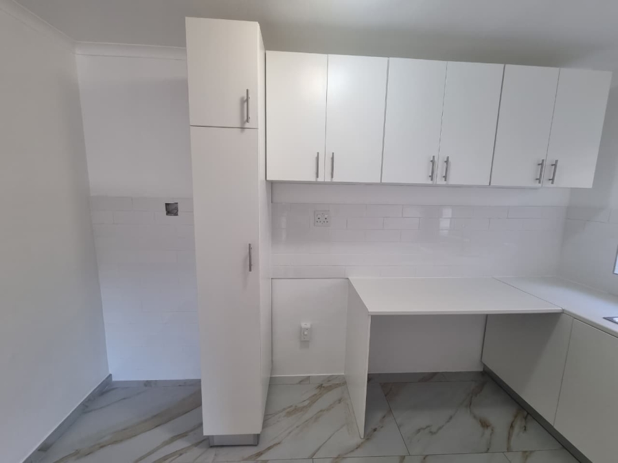 To Let 2 Bedroom Property for Rent in Tamboerskloof Western Cape